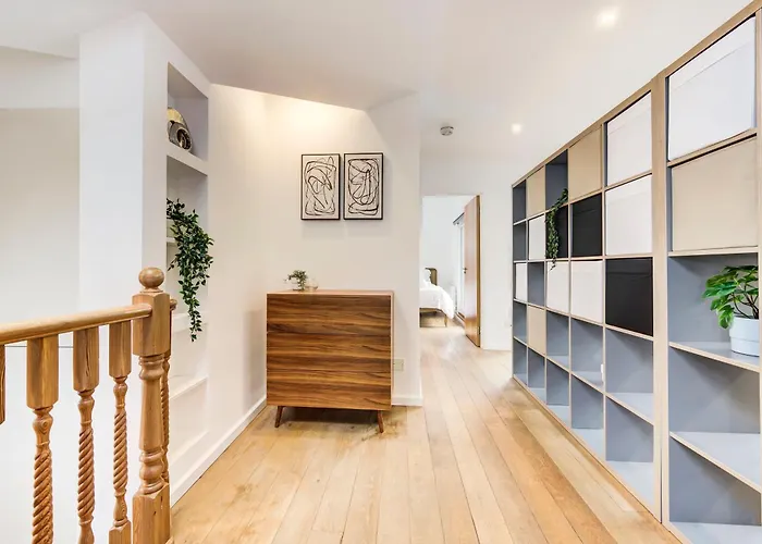 Duplex Apartment Shoreditch - The Living Elite Collection